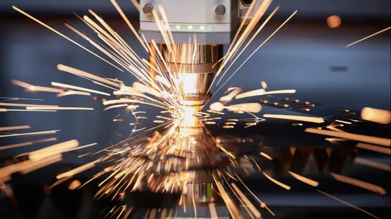 Specializzato nella personalizzazione di parti stampate in lamiera Parte stampata ad alta precisione